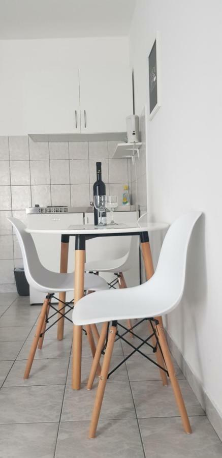 Lendas Studio Apartment Башка-Вода Екстер'єр фото
